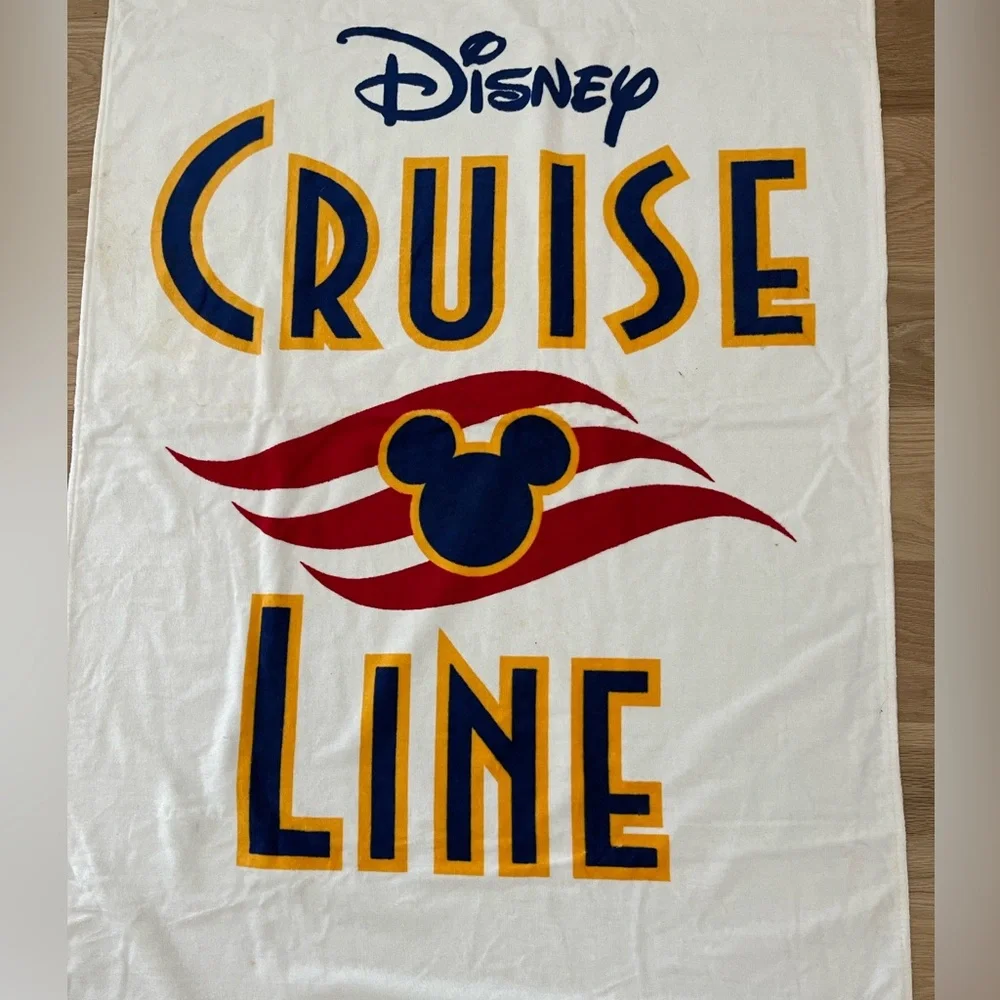 🛳️Disney Cruise Line Vintage Beach Towel New - Picture 3 of 6